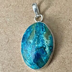 Beautiful Chrysocolla Pendant Necklace - 925 Plated/Stamped